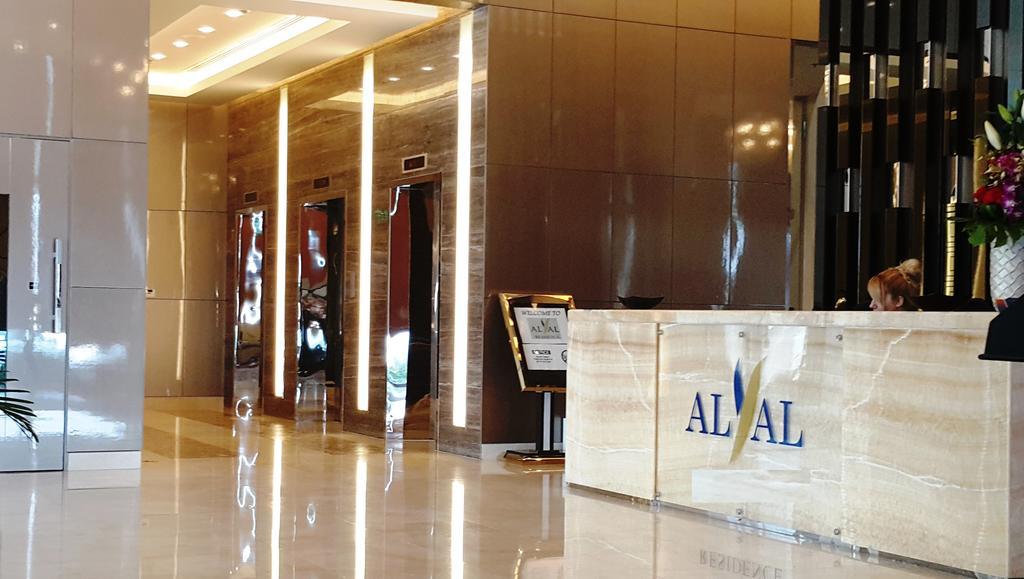 Royal Ambassador - Al Yal Suites Manamah Buitenkant foto