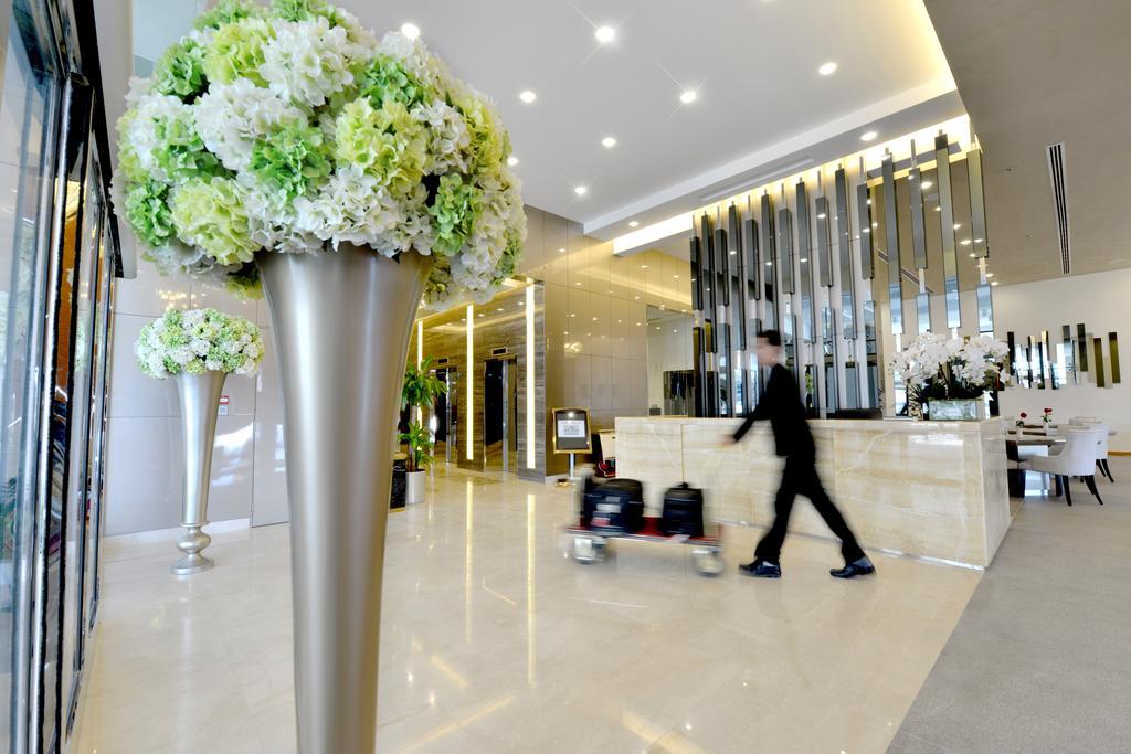 Royal Ambassador - Al Yal Suites Manamah Buitenkant foto