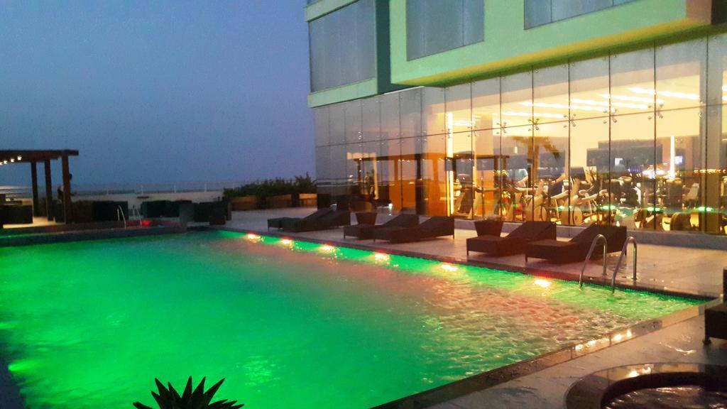 Royal Ambassador - Al Yal Suites Manamah Buitenkant foto